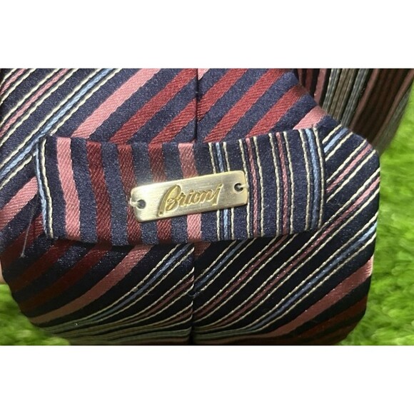 Brioni Tie Hand Made Stripe Silk Mens Luxury Neck Tie 3.5 X 60 - Picture 7 of 10